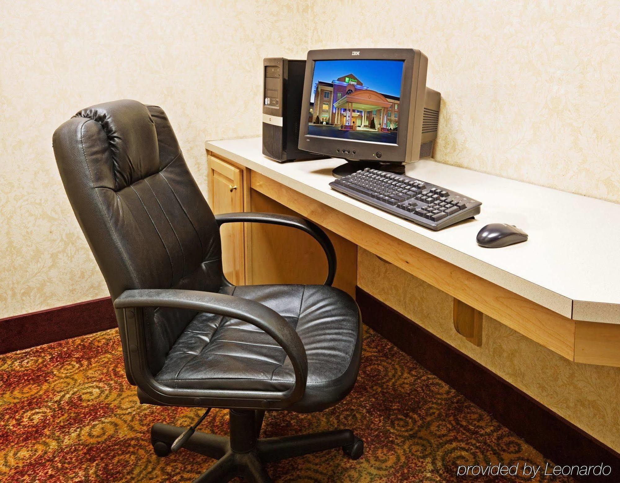 Holiday Inn Express Hotel & Suites London By Ihg Einrichtungen foto